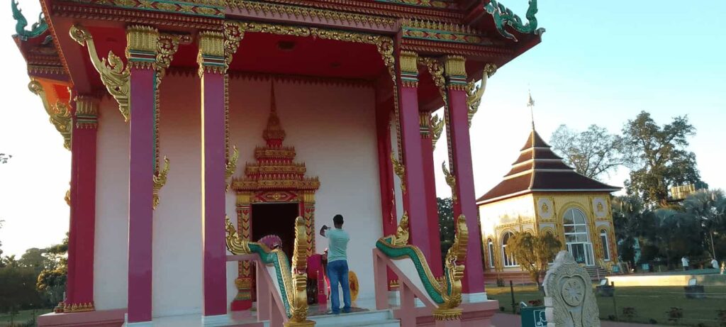 Beautiful Buddha temple - Golden Pagoda